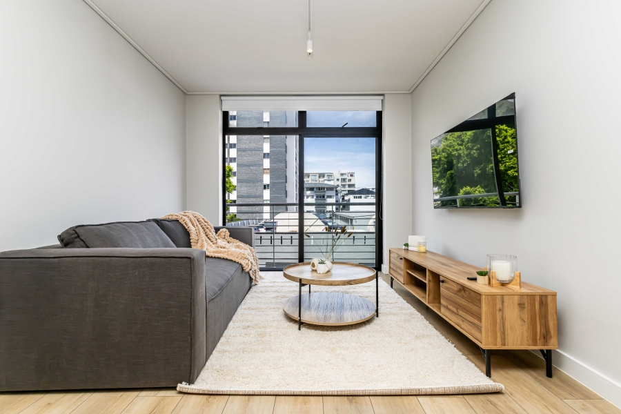 To Let 1 Bedroom Property for Rent in Sea Point Western Cape